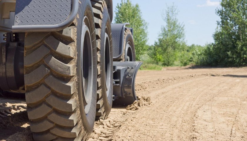 Автогрейдер UMG TG 140