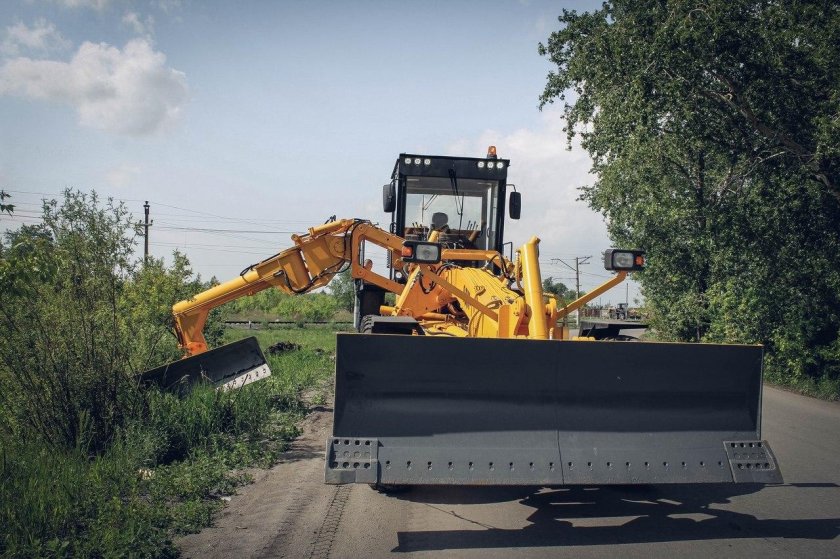 СДМ-25 автогрейдер