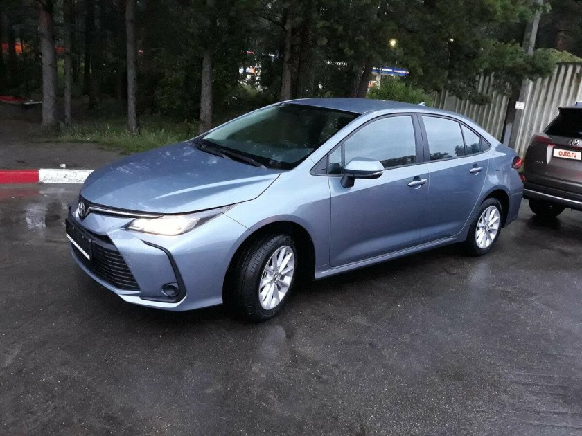 Тойота Королла, 2019 серый