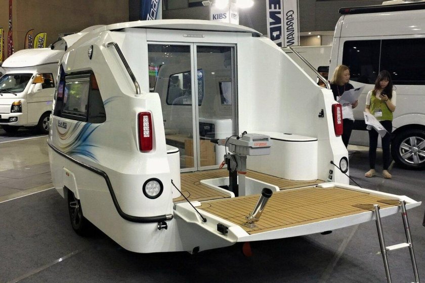 Van Camper плавучий