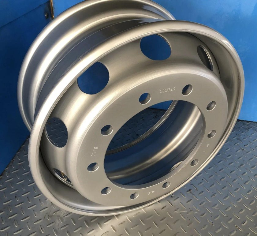 Диск 22.5 et 120 Accuride