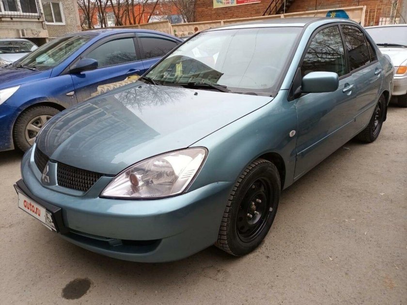 Митсубиси Лансер 2005