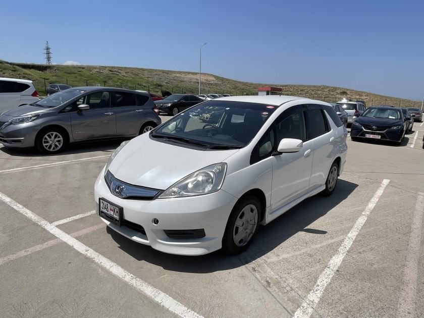 Тойота шаттл