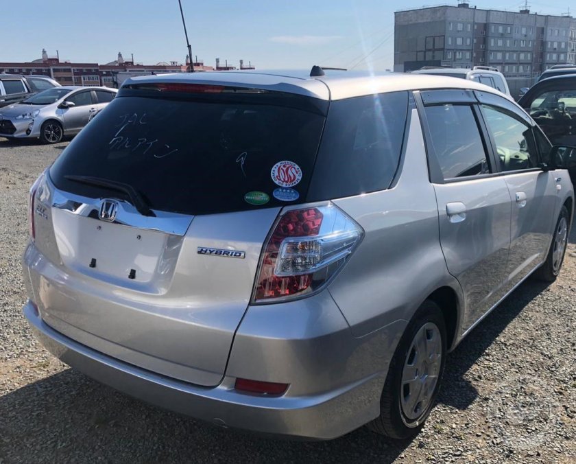 Toyota Fit Shuttle
