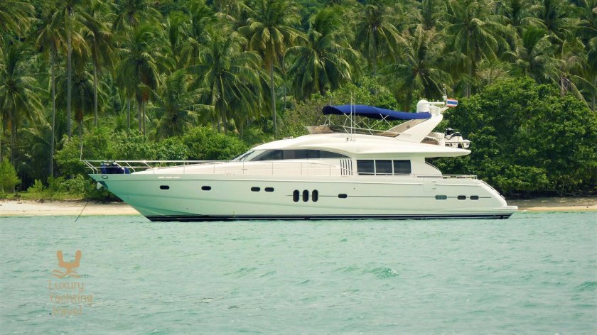 Яхта Фотиния