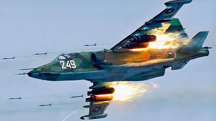 Штурмовик Су-25 Грач