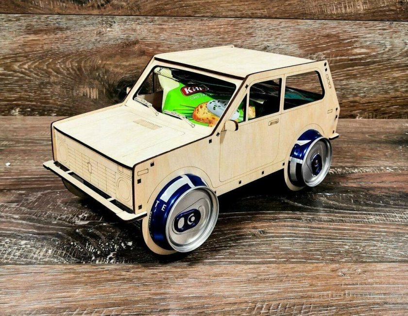 Нива из дерева