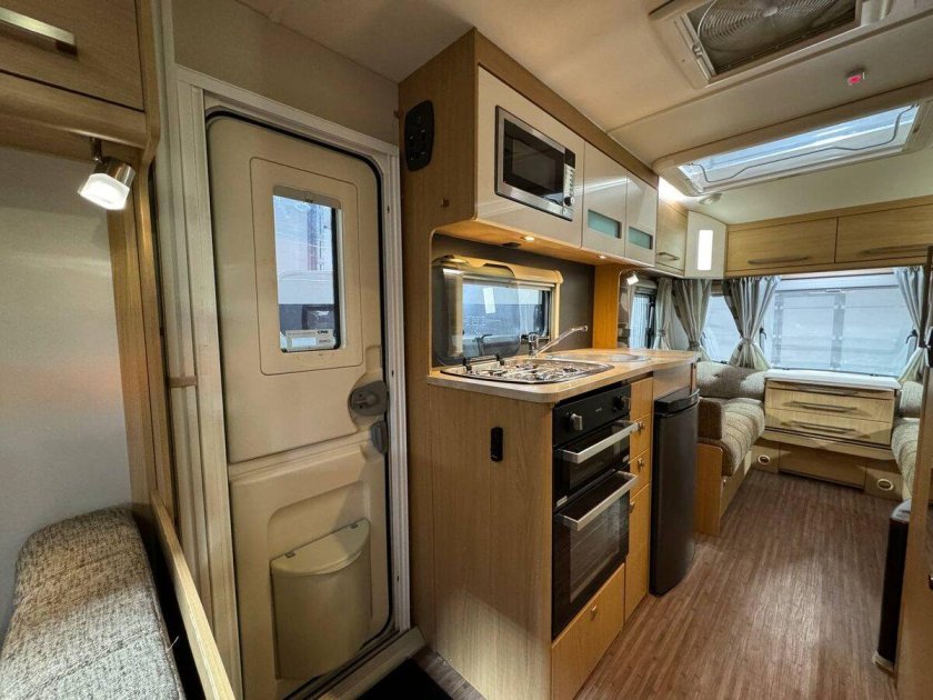 Прицеп автодом