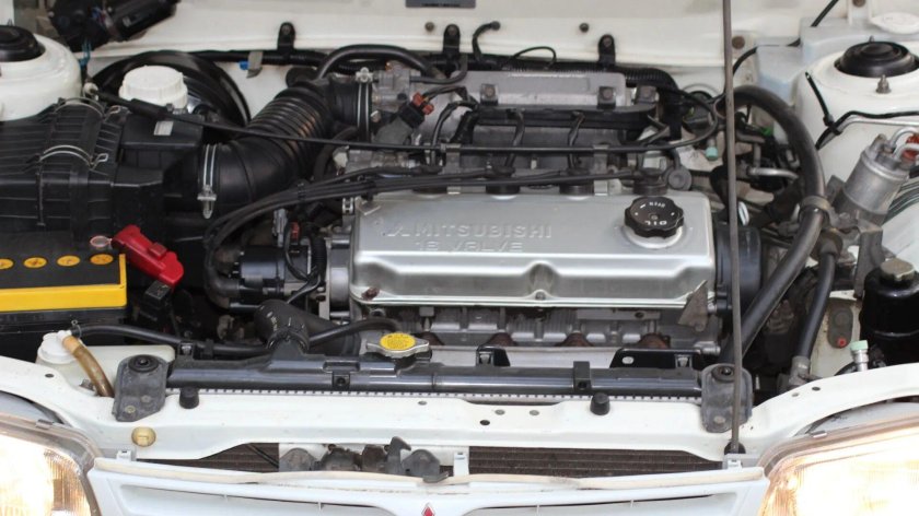 Митсубиси Либеро 4g93