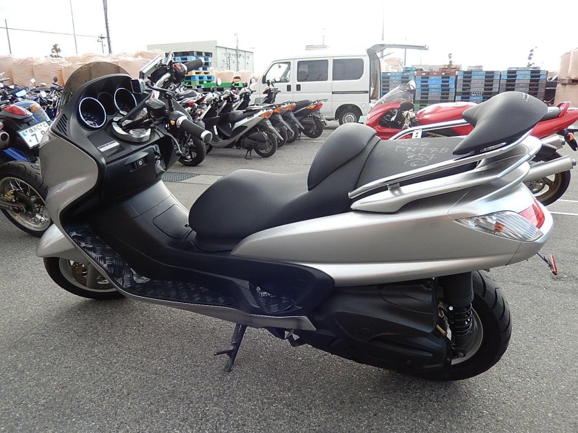 Ямаха Маджестик 400