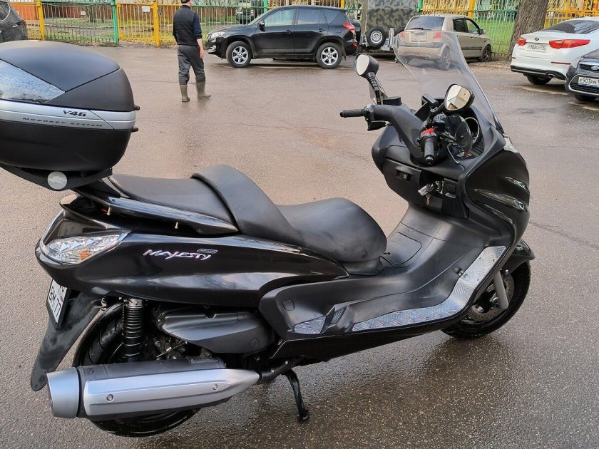 Ямаха маджести 400