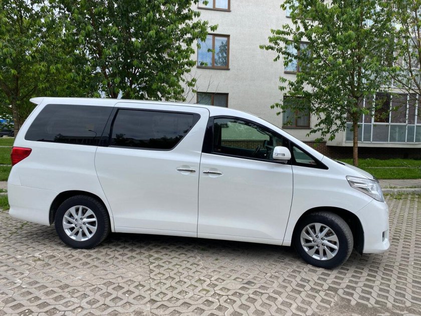 Тойота альфард