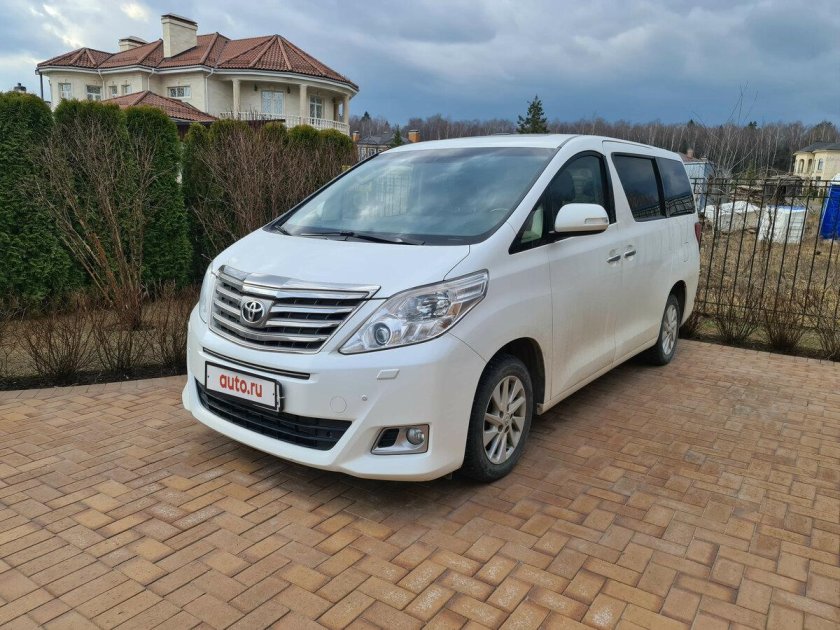 Минивэн тойота альфард 2013