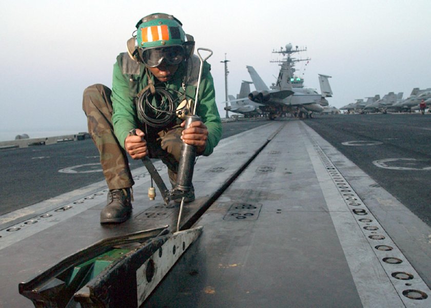 Адмирал Кузнецов авианосец катапульта