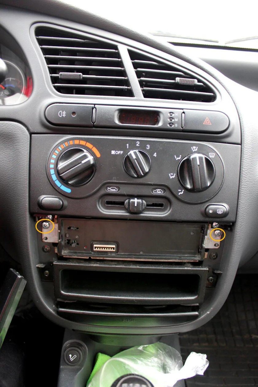 Панель управления Ланос Шевроле 2008