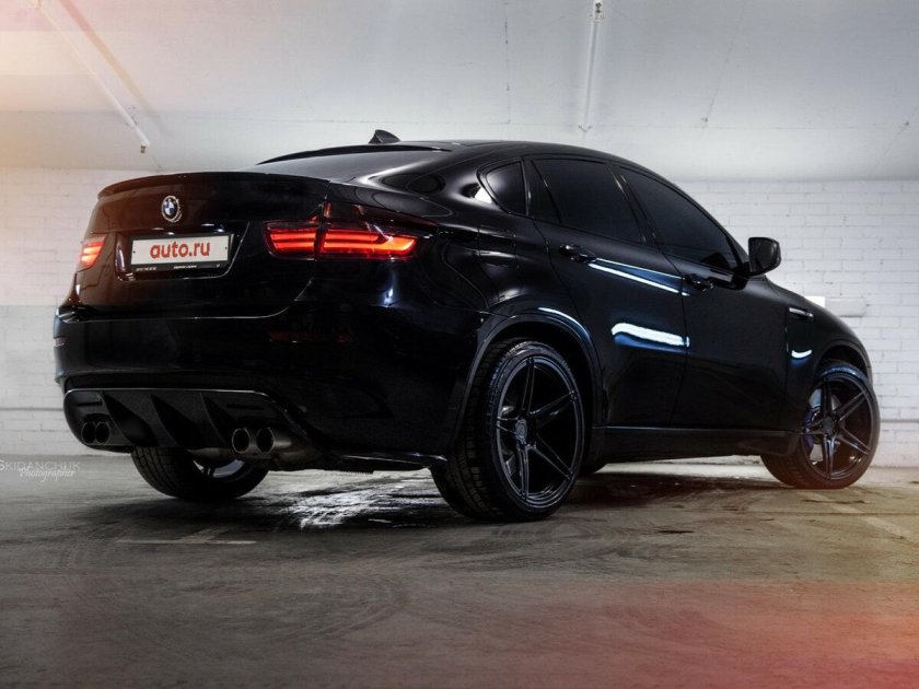 BMW x6 m черная