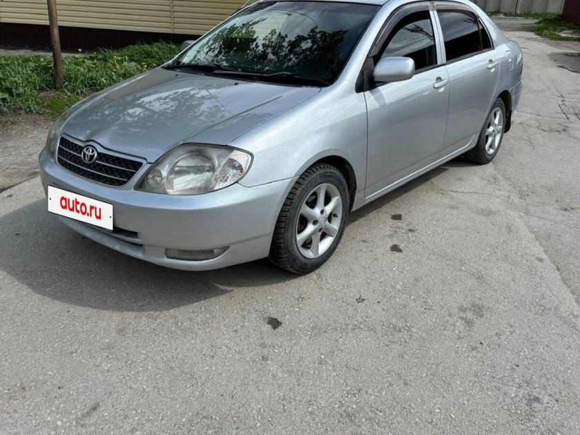Тойота королла 2001 года