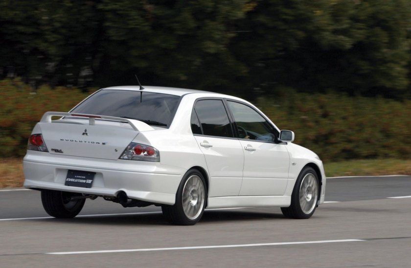 Mitsubishi Lancer EVO 7