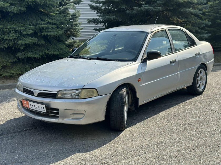 Mitsubishi lancer vii 1996