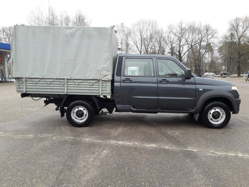УАЗ профи с двухрядной кабиной