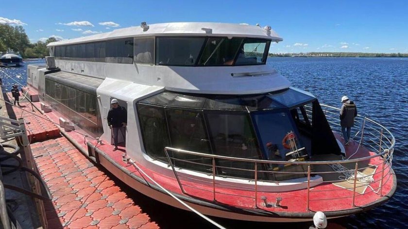 Речной трамвайчик астрахань