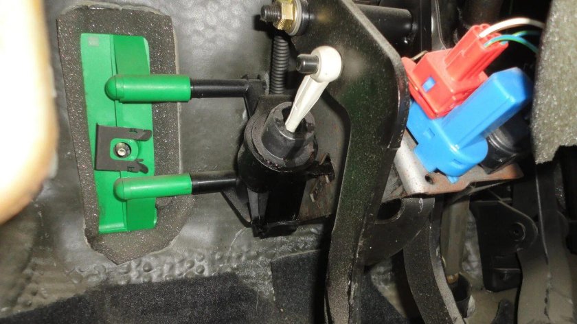 Цилиндр сцепления Форд фокус 2