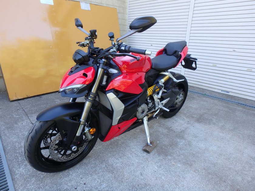 Ducati streetfighter