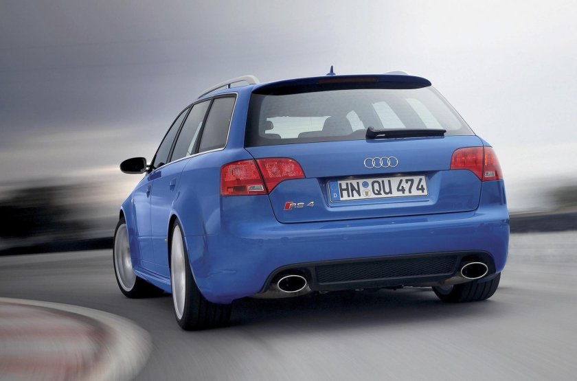 Audi rs 4 avant