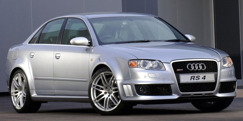Audi rs4 sedan