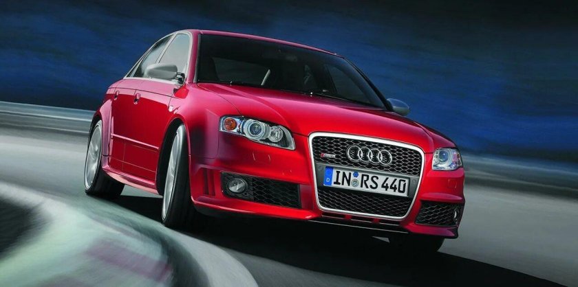 Audi rs4 sedan