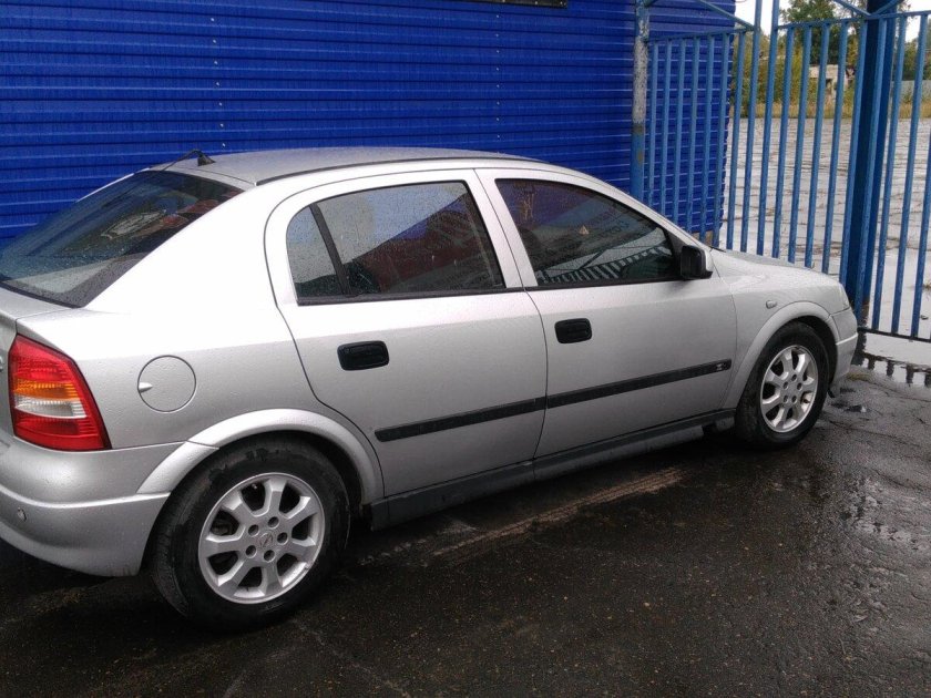 Опель Астра g хэтчбек 3-х дверный