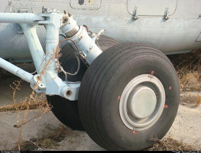 Шасси вертолета ми 26