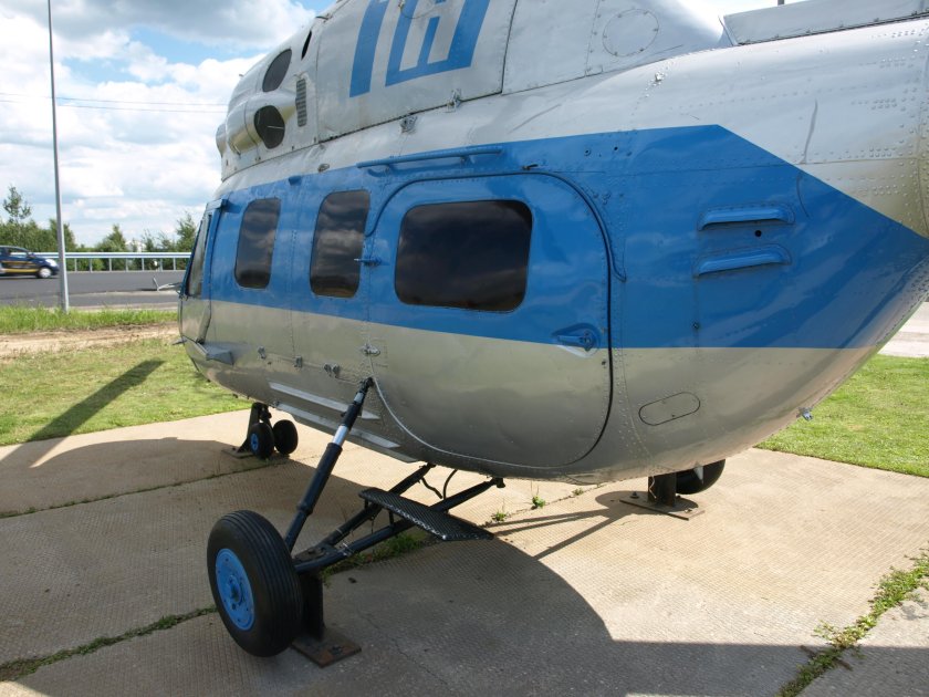 Шасси вертолета ми-2