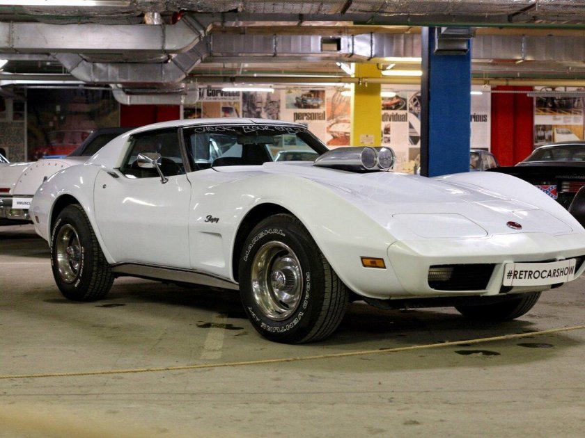 Шевроле Корвет 1976 года