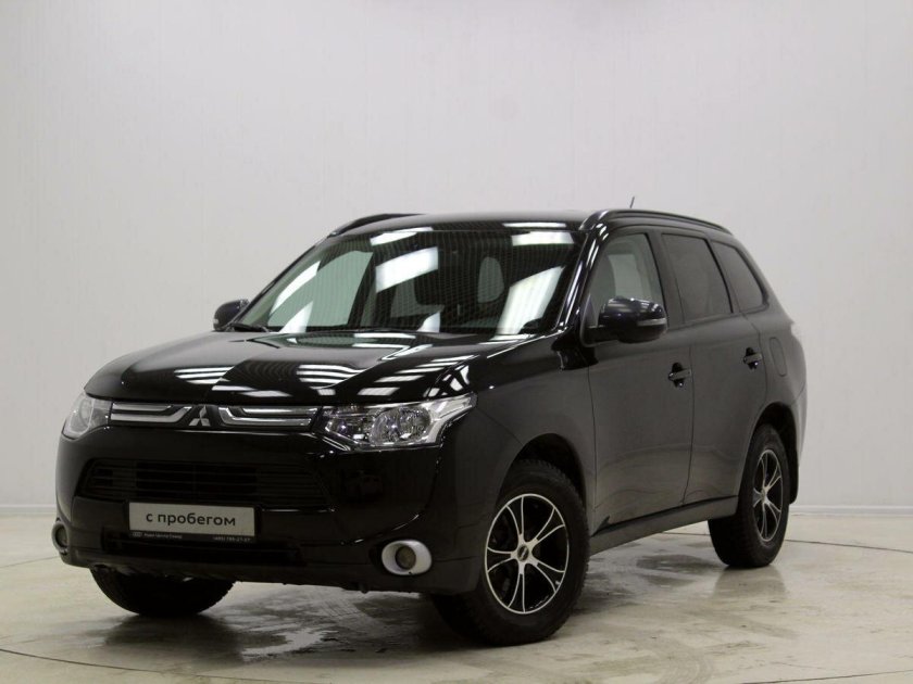 Митсубиси Аутлендер 2012