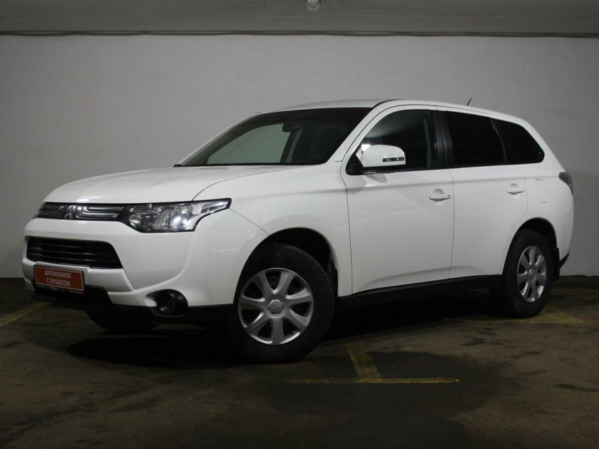 Mitsubishi Outlander 3