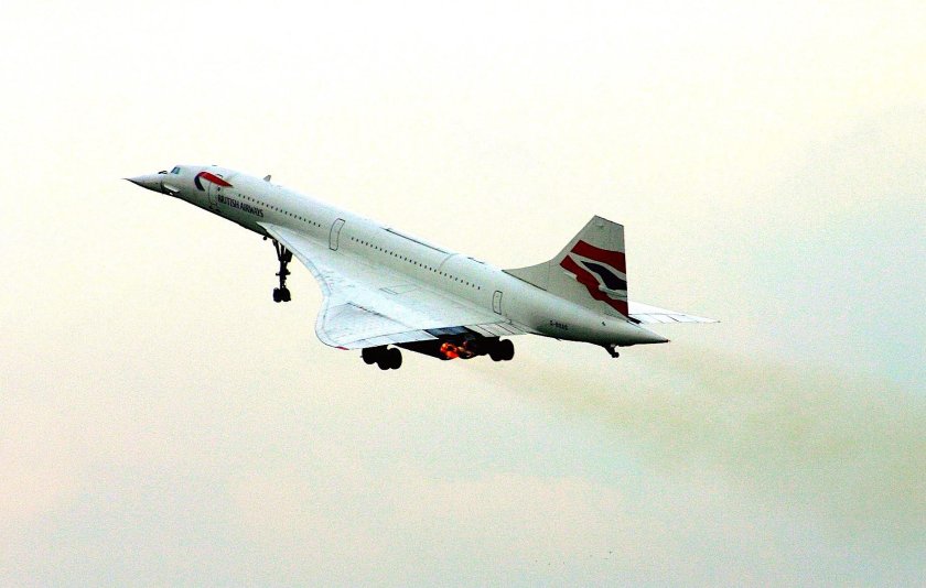 Реактивный самолет Concorde