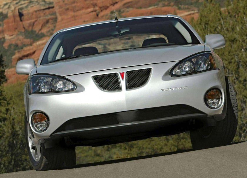 Pontiac Grand prix автомобили Pontiac