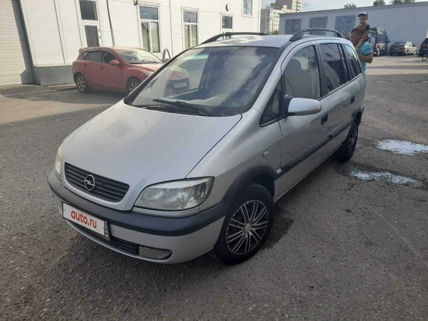 Опель зафира 2002