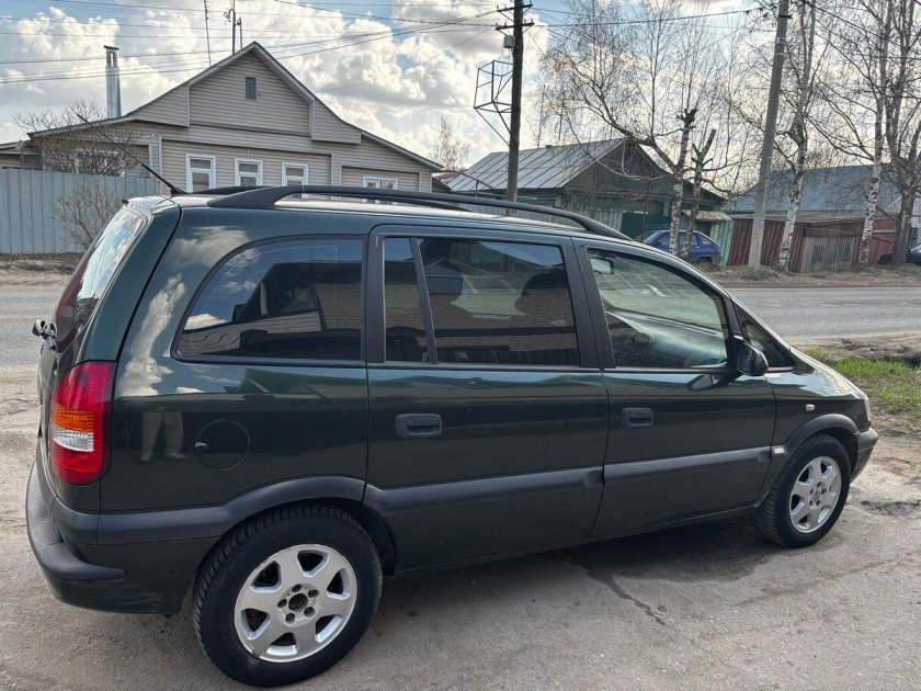 Опель зафира 1999