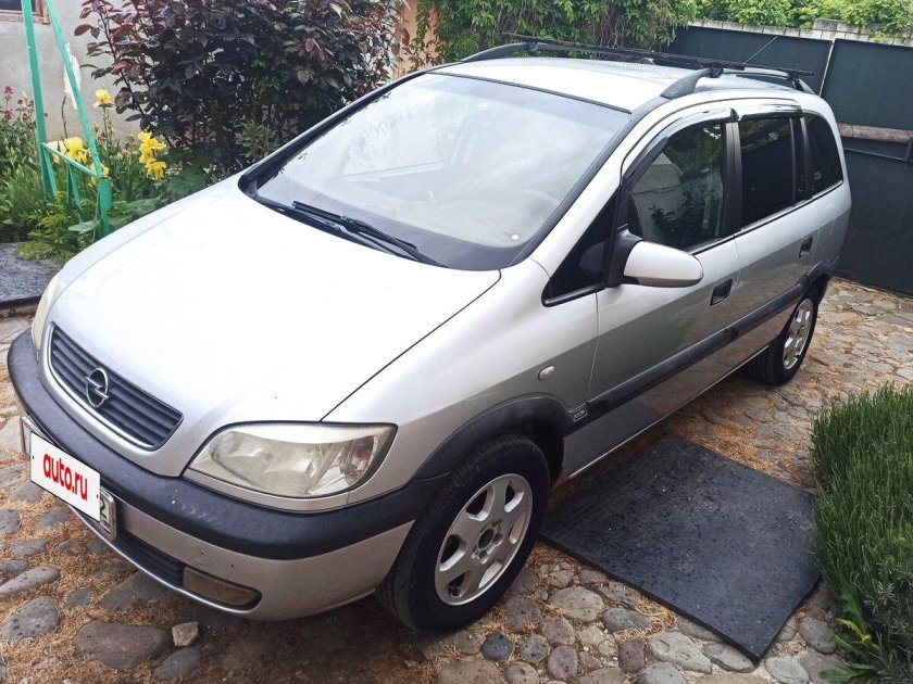 Opel zafira 2003