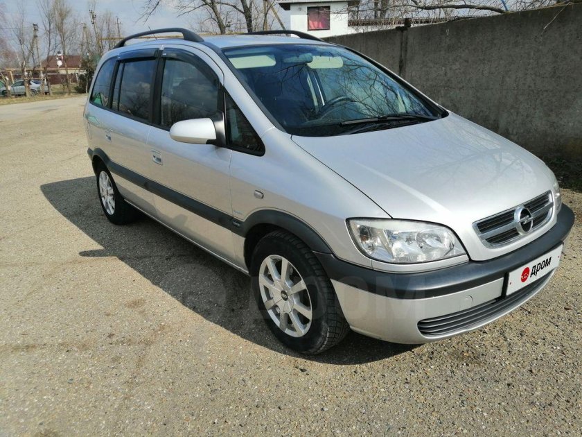 Opel zafira 2003