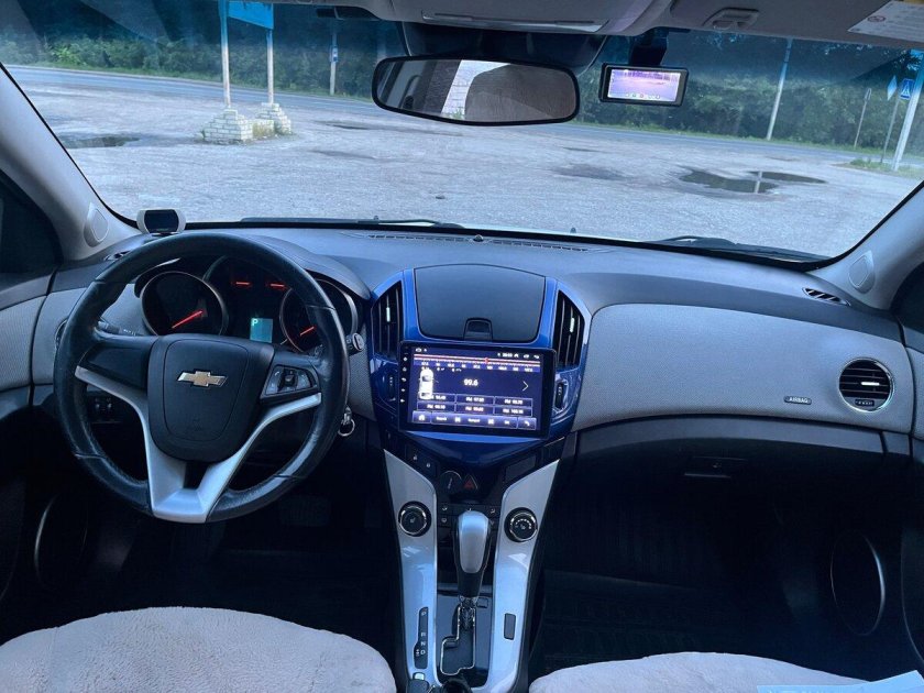 Chevrolet cruze 2013 1.8 автомат