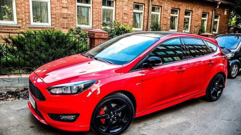 Форд фокус 3 красный