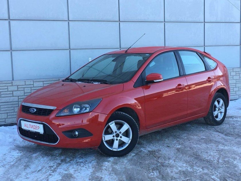 Форд фокус 2 хэтчбек красный