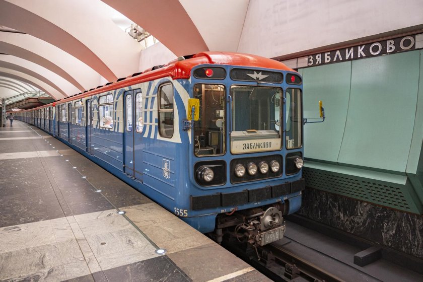 81-717 МВМ кабина