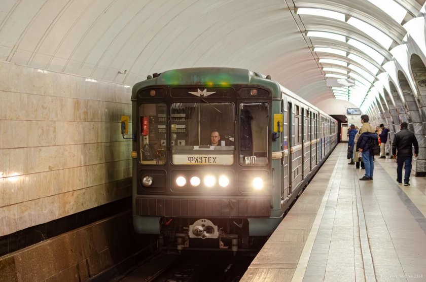 Москва вагон метро