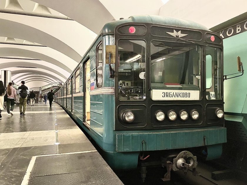 Номерной вагон 81-717