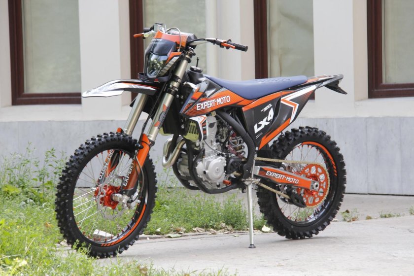 Expert Moto 250