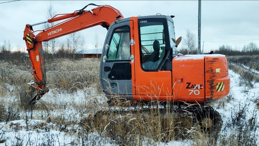 Хитачи zx70